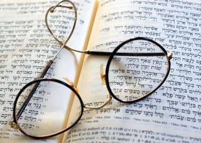 Hetiszakaszunkhoz kapcsolódóan – Jom Kippur a Szentélyben