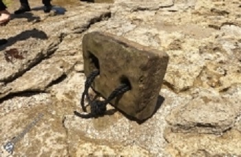 Több ezer éves kőhorgonyokra bukkantak úszók Izraelben