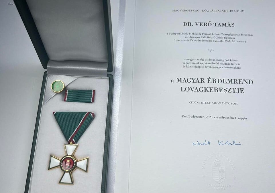 Lovagkereszttel ismerték el Verő Tamás főrabbi munkásságát