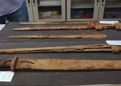 Négy római kori kardot találtak a Júdeai sivatagban