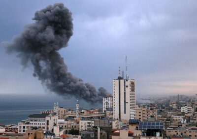 Izrael a Gázai övezet “totális blokádját” jelentette be