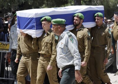 Az elesett izraeli katonák ötöde nem ellenséges tűzben halt meg