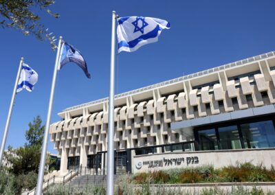 Izraeli bankok befagyasztják a szélsőséges telepesek számláit, a pénzügyminiszter tiltakozik