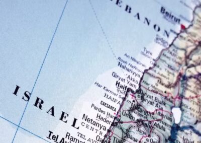 Izrael tovább harcol Gázában és a libanoni határnál