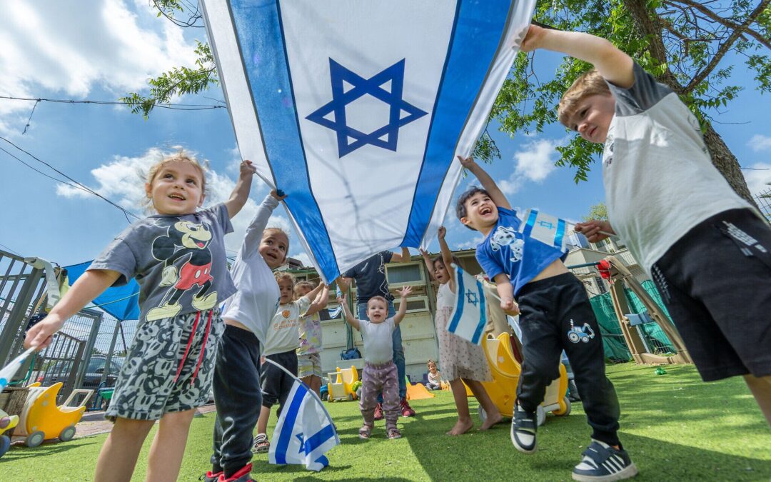 Izrael lakossága már 10,094 millió fő