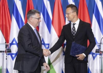Szijjártó Péter: felszólítjuk az Európai Uniót, hogy vessen véget az Izrael-ellenes politikájának