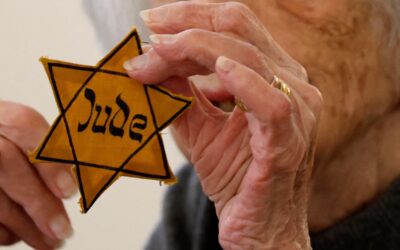 Felháborodást váltott ki Lengyelországban második világháborús áldozatok tárgyainak tervezett árverése