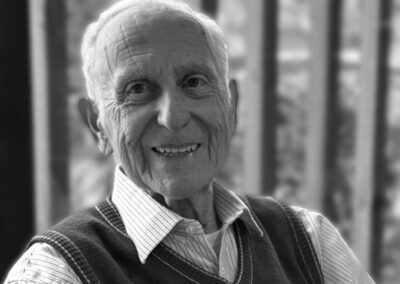 Elhunyt Veér Jenő, a Dohány zsinagógában is ismert légiforgalmi szakember