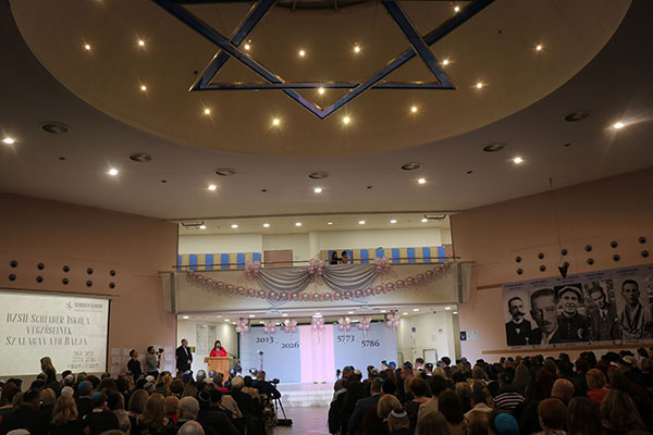 Szombat este tartották a BZSH Scheiber Gimnázium szalagavató bálját