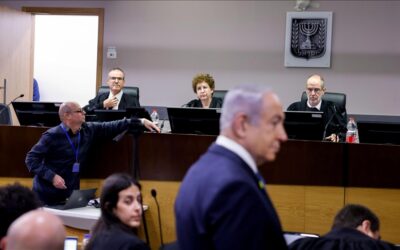 A hivatalos személy által elkövetett csalás és visszaélés bűncselekményének megszüntetést javasolja az izraeli kormánykoalíció