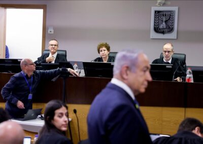 A hivatalos személy által elkövetett csalás és visszaélés bűncselekményének megszüntetést javasolja az izraeli kormánykoalíció