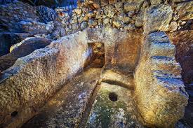 Tizenhárom év után megnyílt a Templom-hegyhez vezető ősi zarándokút a...