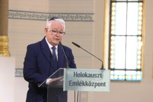 Grósz Andor a holokauszt magyarországi áldozatainak emléknapi megemlékezésén